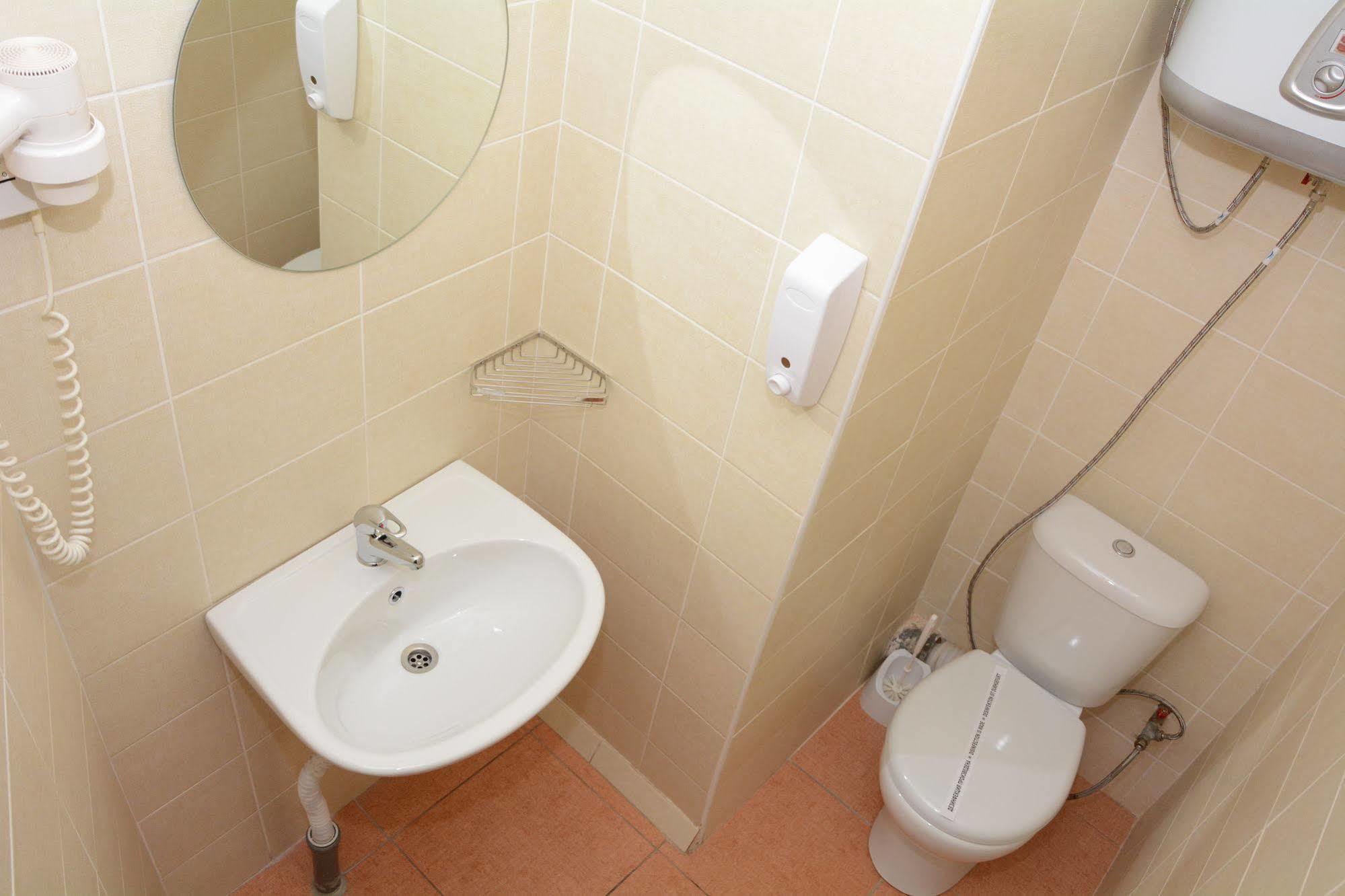 Voyage Hotel Minsk Eksteriør billede
