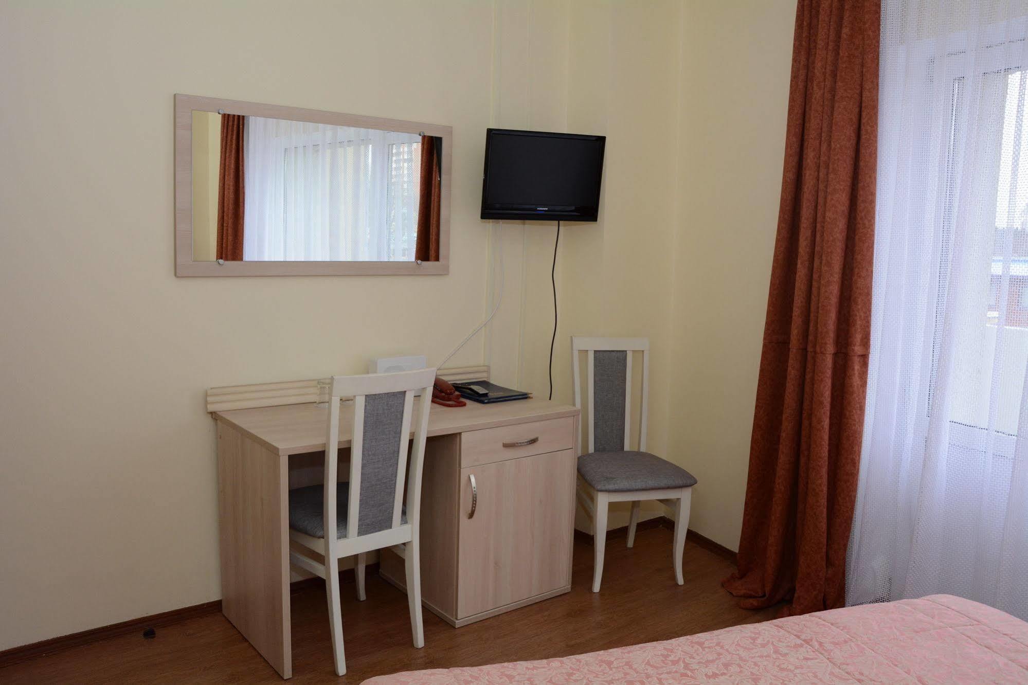 Voyage Hotel Minsk Eksteriør billede