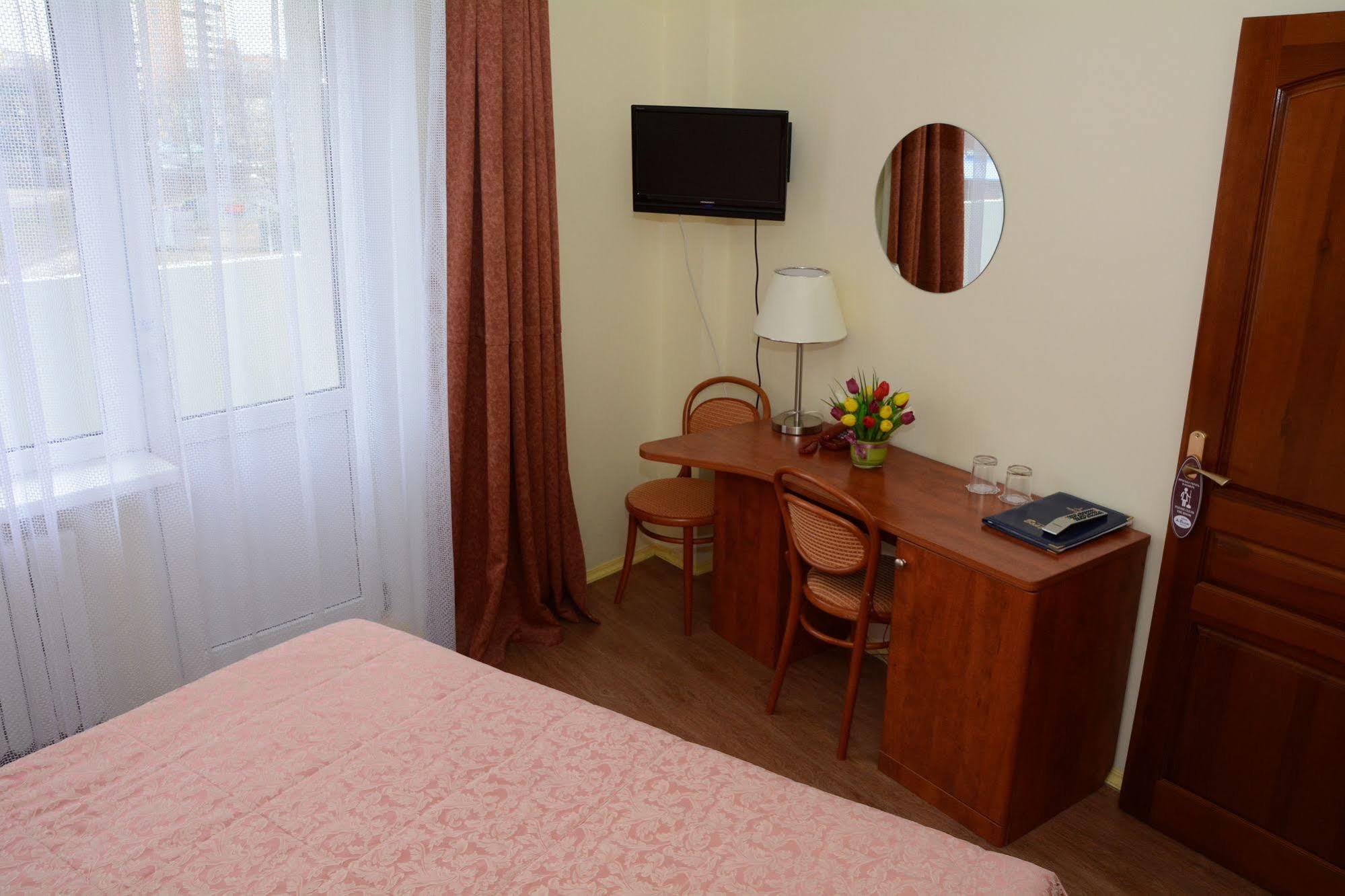 Voyage Hotel Minsk Eksteriør billede