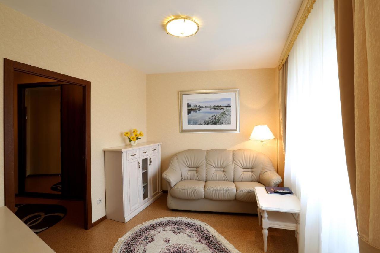Voyage Hotel Minsk Eksteriør billede