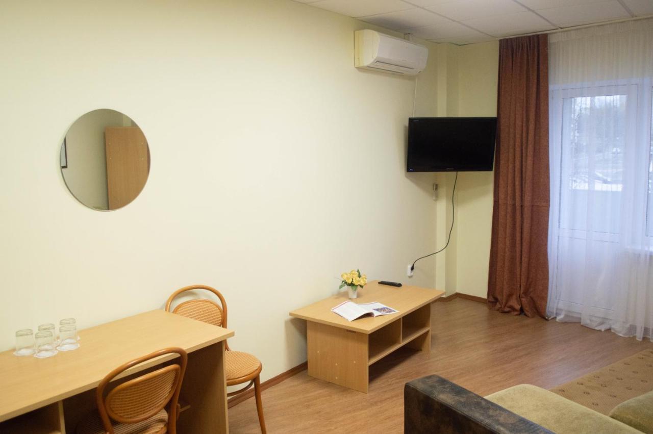 Voyage Hotel Minsk Eksteriør billede