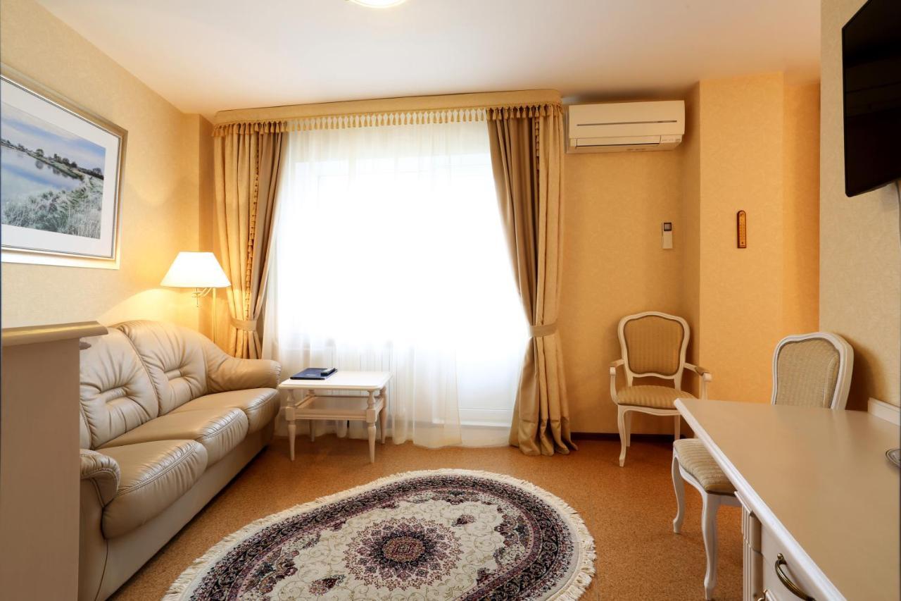 Voyage Hotel Minsk Eksteriør billede