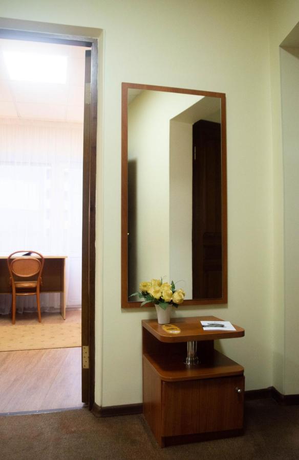 Voyage Hotel Minsk Eksteriør billede